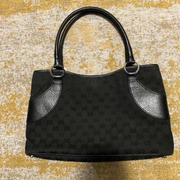Gucci
Bag Gg Canvas Black Leather Tote - Picture 2 of 5